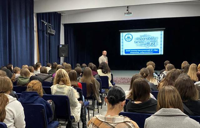 Студенти Факультету мистецтв на зустрічі про Академічну доброчесність